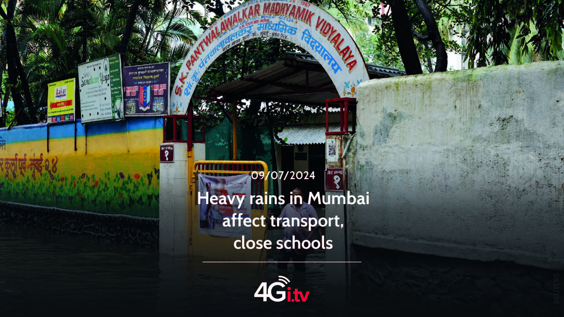 Read more about the article Heavy rains in Mumbai affect transport, close schools